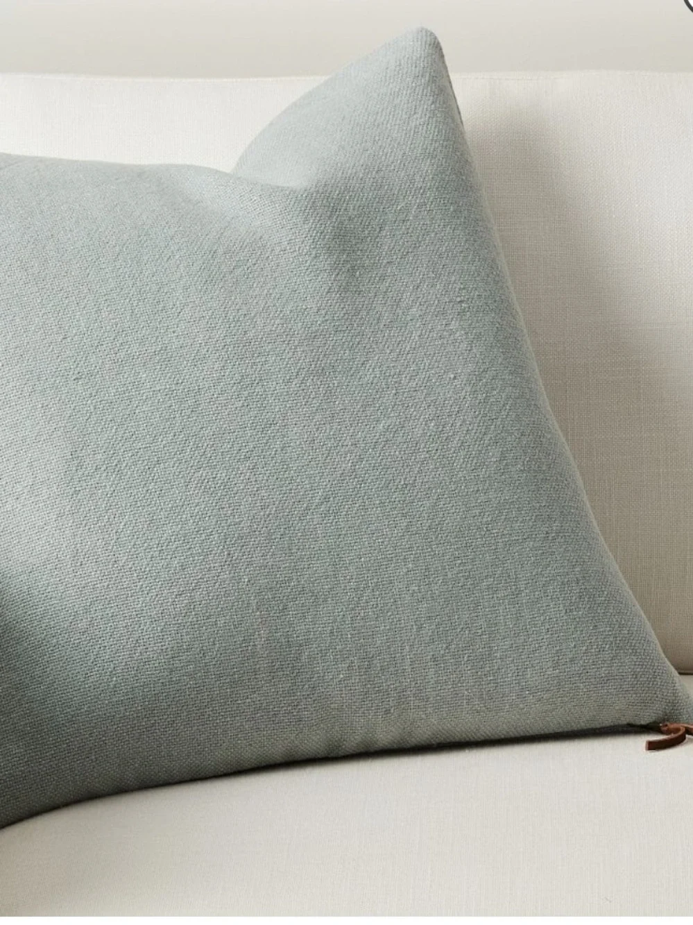 Pottery Barn TWO Everyday Linen Pale Blue Cornflower Throw Pillow Covers NWT